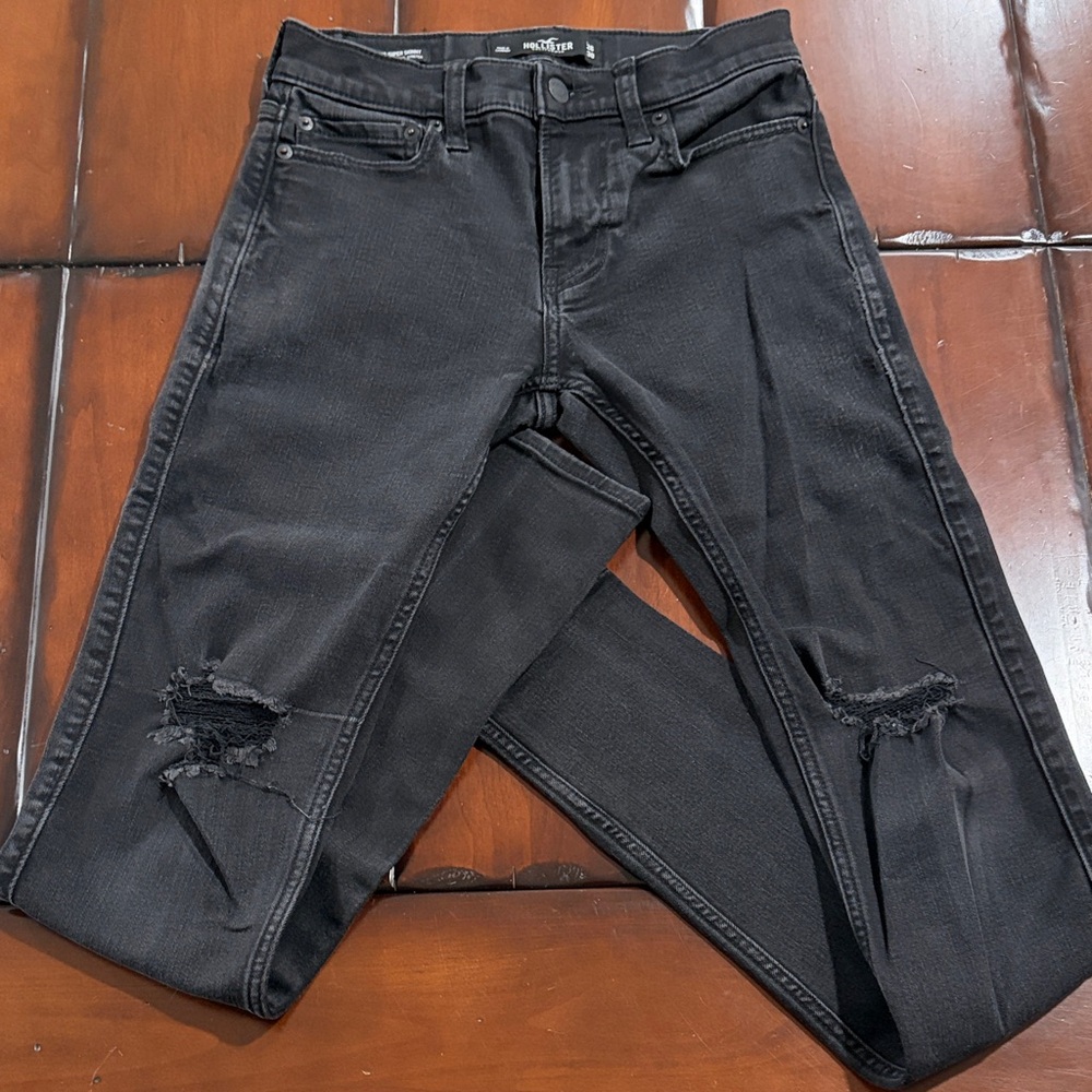 Hollister Black Stacked Super Skinny Jeans Distressed Ripped Jeans